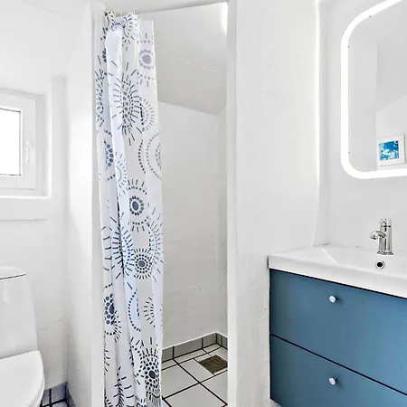 בית נופש In With Sauna