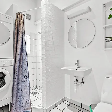 In With Sauna בית נופש *