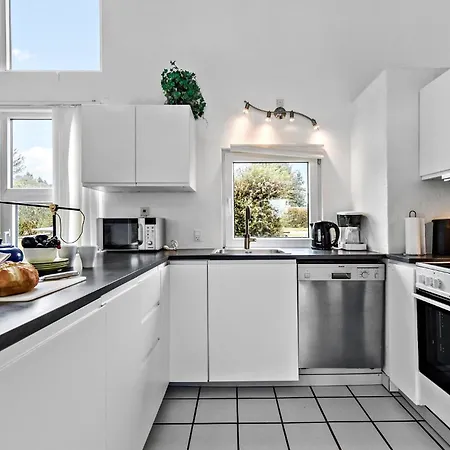 בית נופש In With Sauna